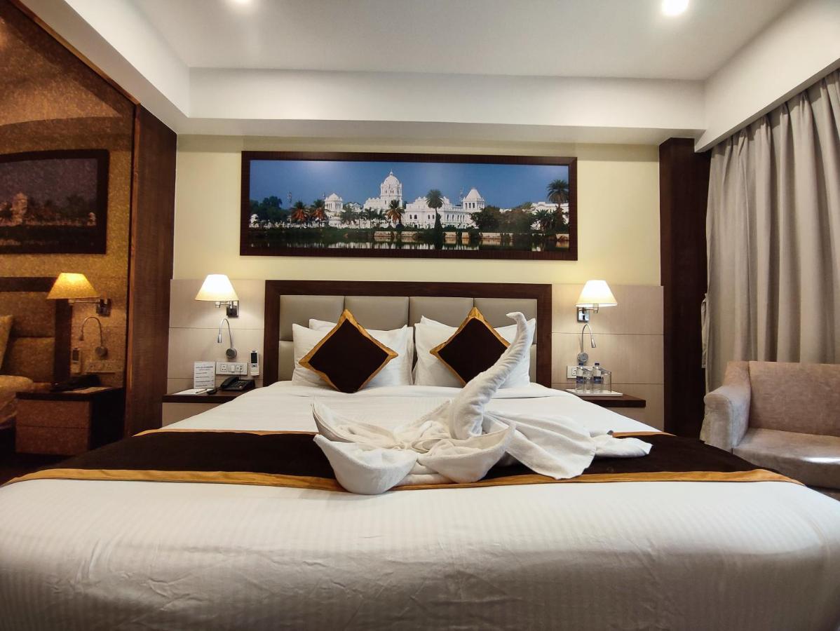 آغارتالا Hotel Rimi International المظهر الخارجي الصورة