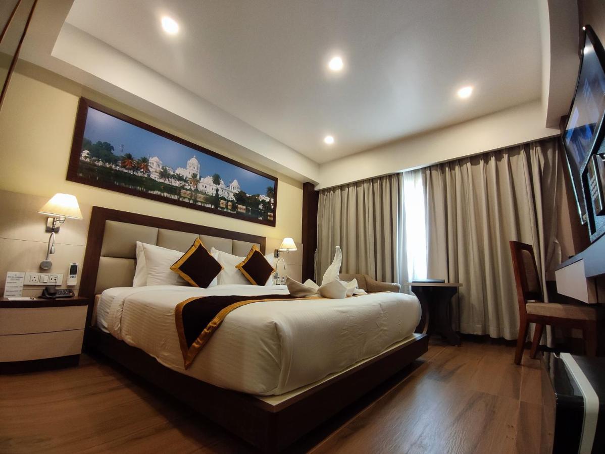 آغارتالا Hotel Rimi International المظهر الخارجي الصورة