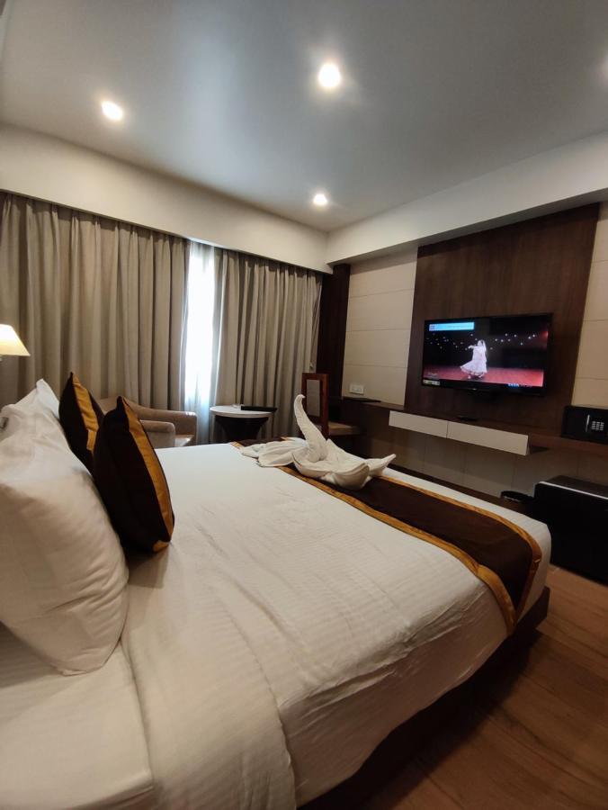 آغارتالا Hotel Rimi International المظهر الخارجي الصورة