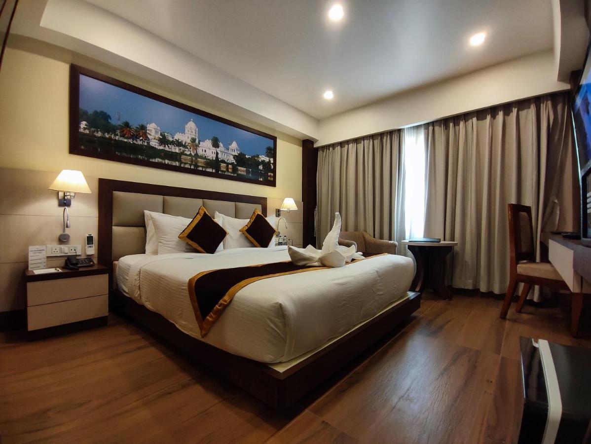 آغارتالا Hotel Rimi International المظهر الخارجي الصورة