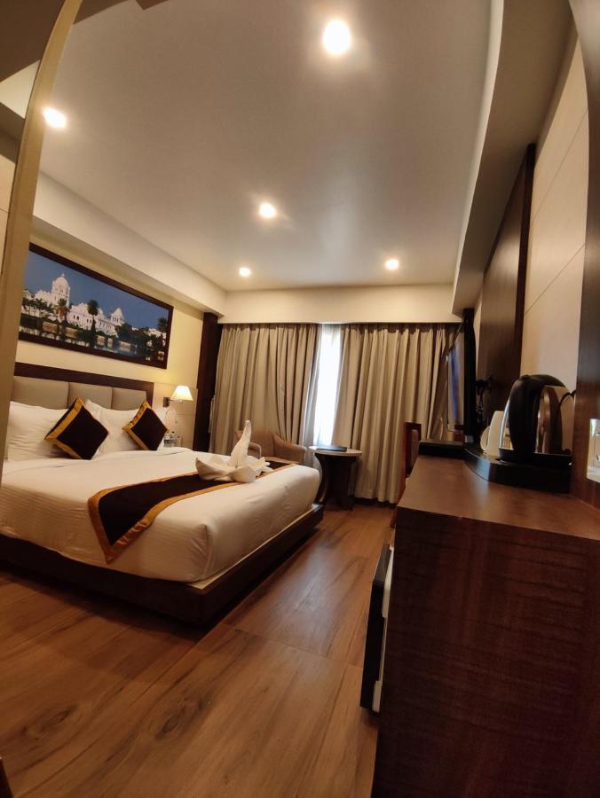 آغارتالا Hotel Rimi International المظهر الخارجي الصورة