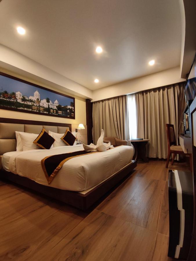 آغارتالا Hotel Rimi International المظهر الخارجي الصورة