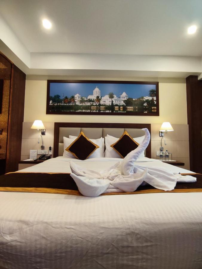 آغارتالا Hotel Rimi International المظهر الخارجي الصورة