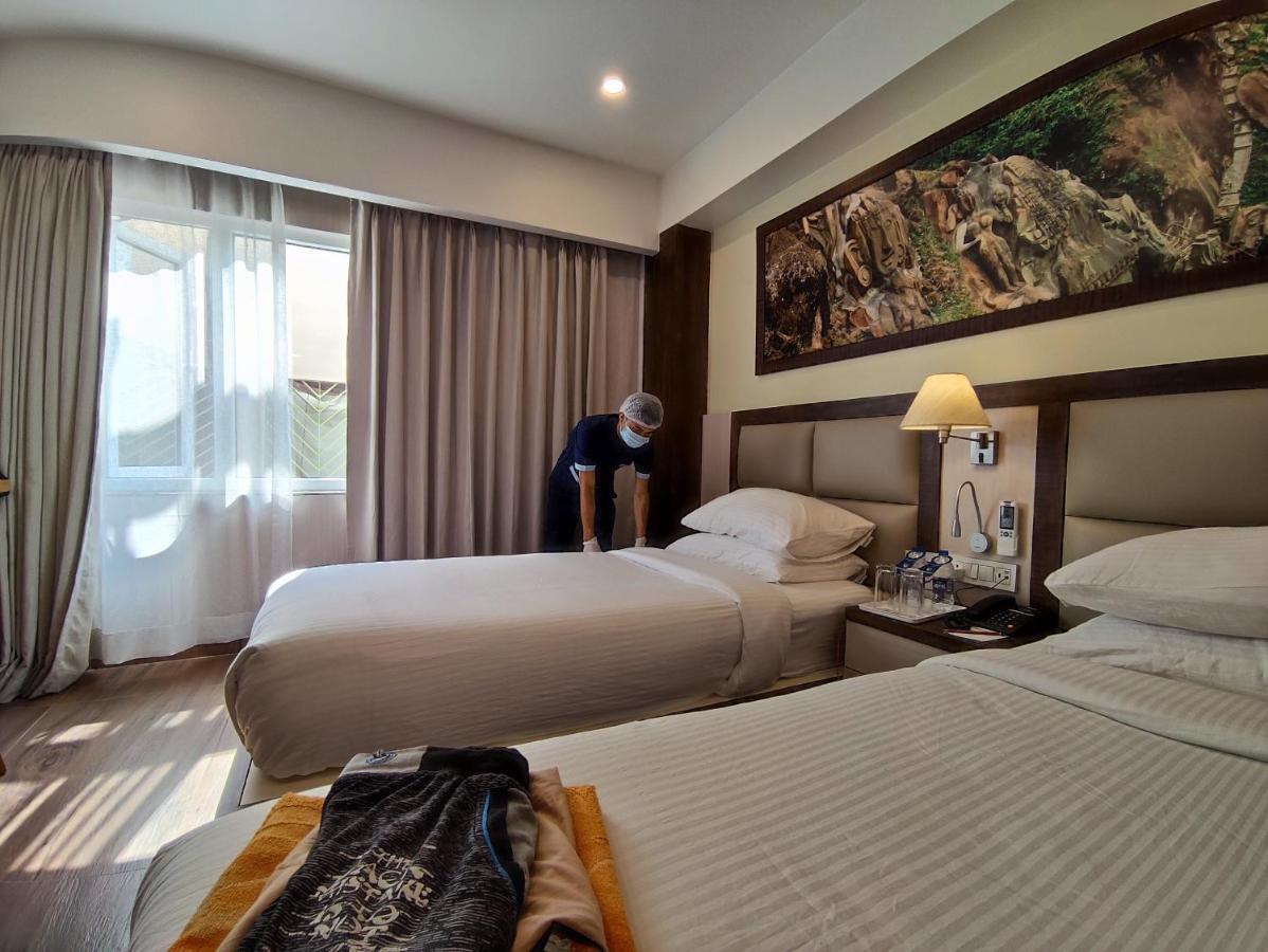 آغارتالا Hotel Rimi International المظهر الخارجي الصورة